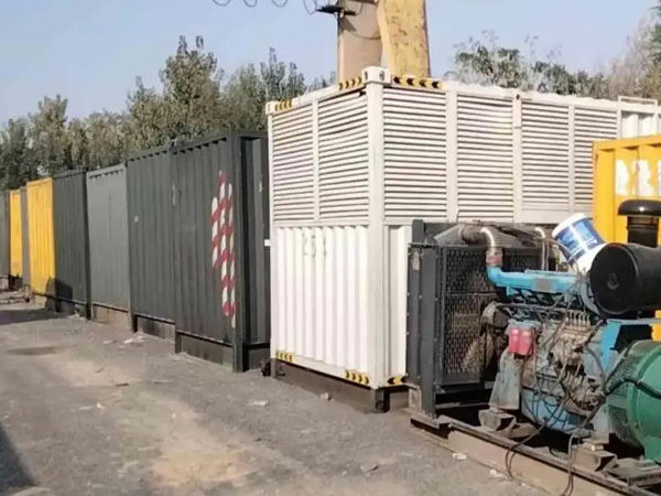 宜丰200KW柴油发电机机组每小时油耗是多少?